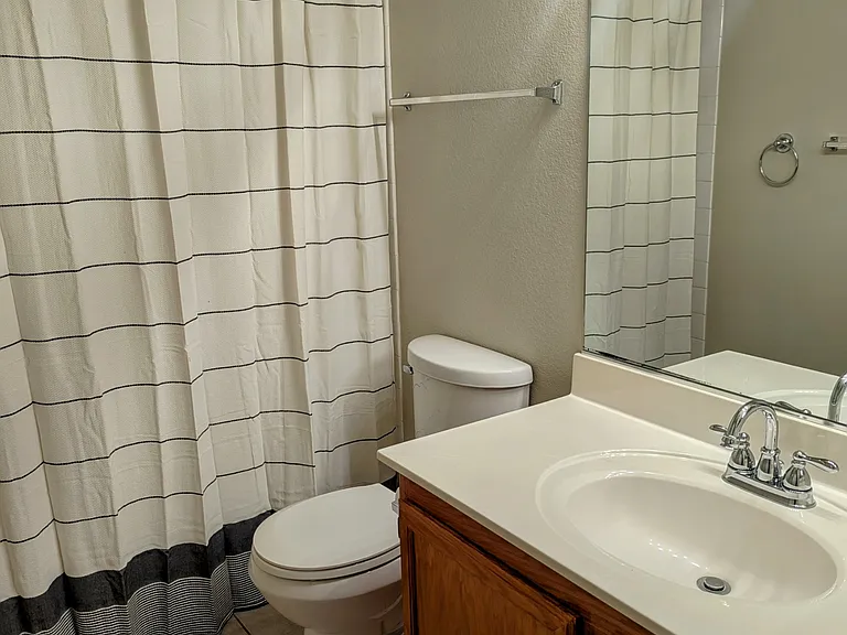 409 Mesa Blvd #201 — Photo 17