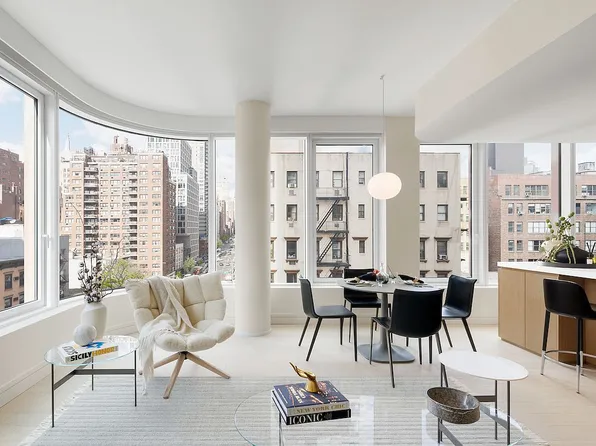 200 E 20th St #11B, New York, NY 10003
