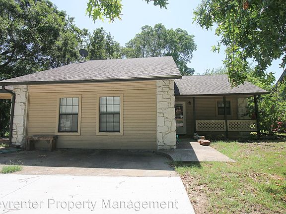 2nd image of 8606 N 121st East Ave