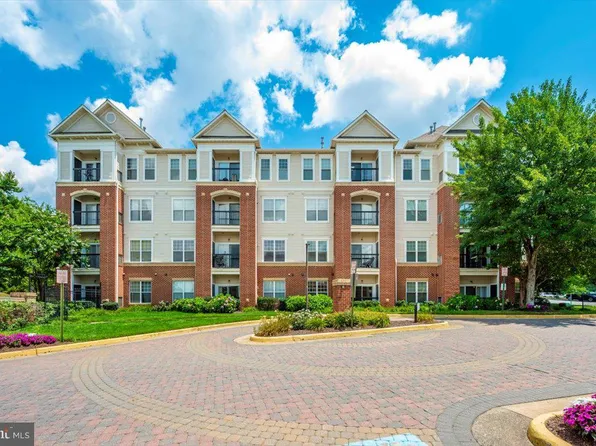 3851 Aristotle Ct #1-418, Fairfax, VA 22030