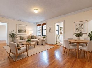 6830 Burns St #C, Forest Hills, NY 11375