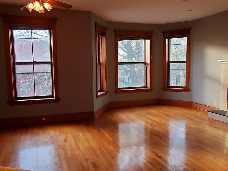 3617 N Wilton Ave #3 — Photo 20