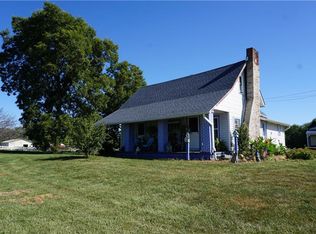 10517 N Little Point Rd, Stilesville, IN 46180