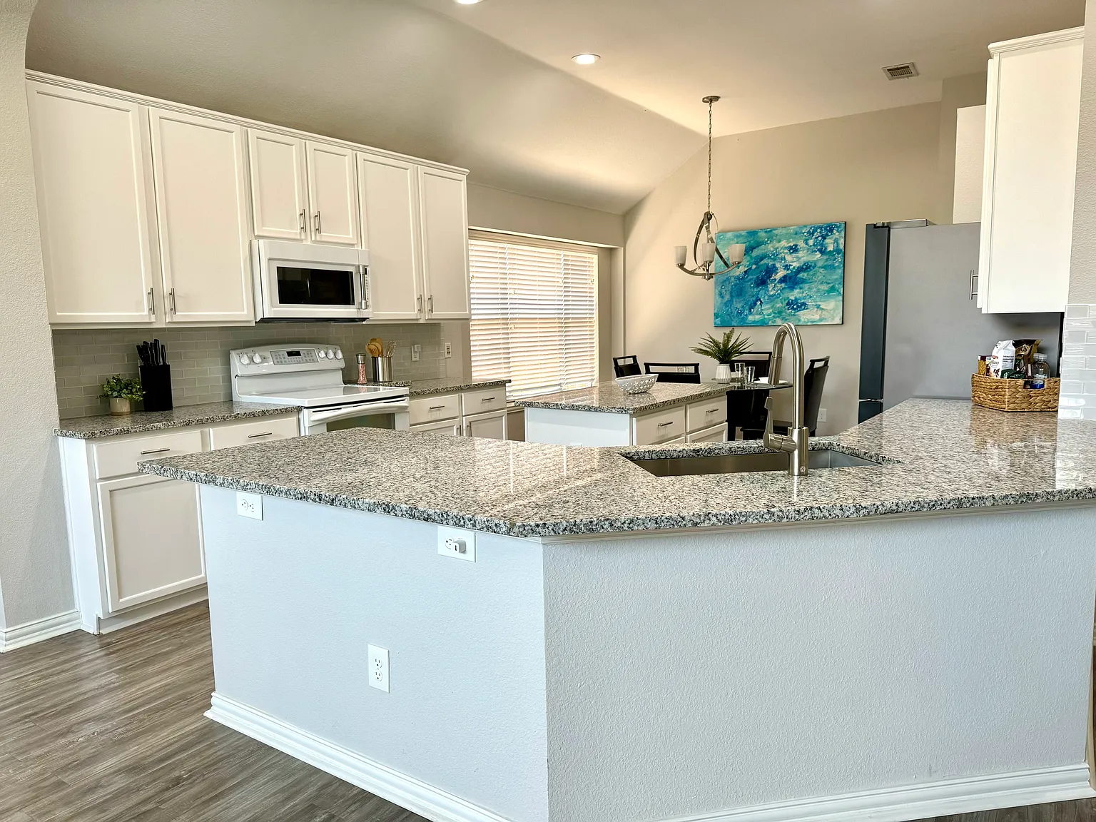 4005 Tidball Dr — Photo 1
