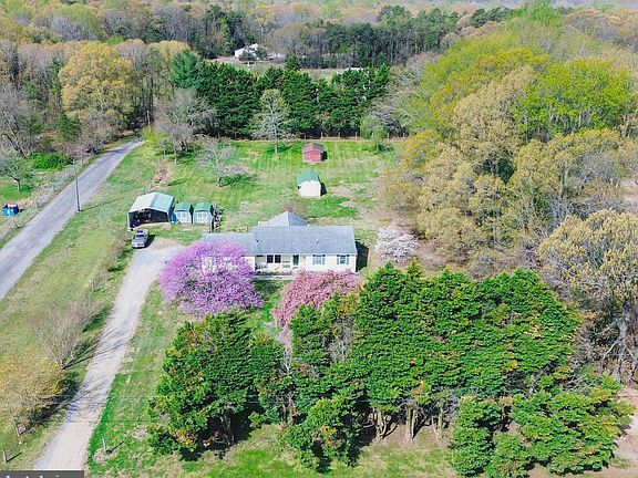 4th image of 15204 Jarrell Rd