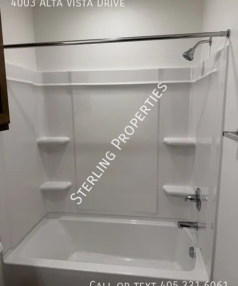 4003 Alta Vista Dr — Photo 29