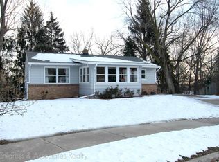4402 Edgemont Dr SW, Wyoming, MI 49519