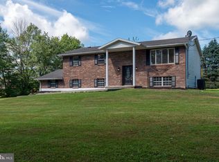 412 Van Brunt St, Covington Township, PA 18444