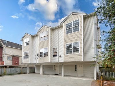 8526 Nesbit Avenue N #F, Seattle, WA, 98103