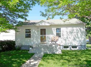 2202 S 3rd Ave, Cheyenne, WY 82007