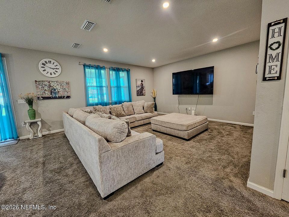 湖の煌めき 12573 LAKE TAYLOR Lane, Jacksonville, FL 32218 | MLS #2140205 | Zillow