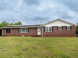 102 N Lanford Rd, Spartanburg, SC 29301