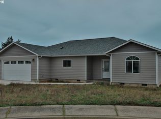934 Hailey Ln, Bandon, OR 97411