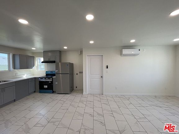 5th image of 1363 23rd St