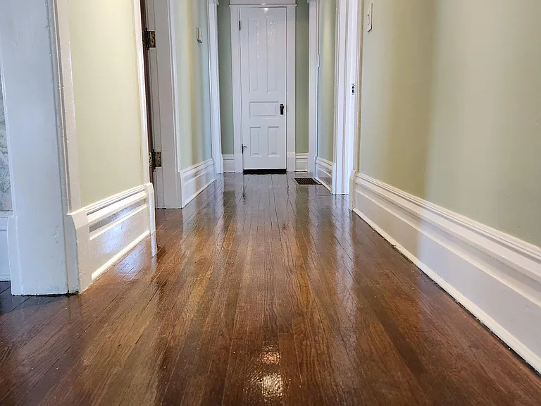 605 E Washington St #B — Photo 15