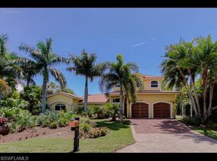 821 Sand Dollar Dr, Sanibel, FL 33957