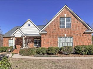 1423 Greenwood Dr, Burlington, NC 27217