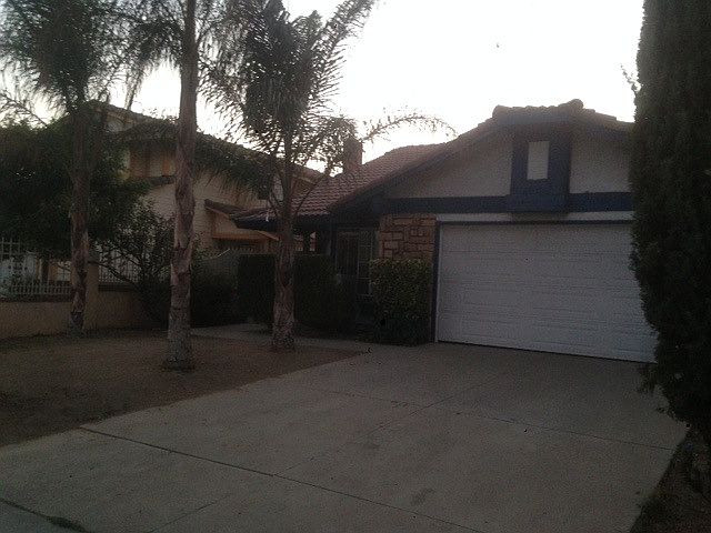 2nd image of 1924 Summertree Dr