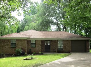 708 N Cumberland Ct, Russellville, AR 72801