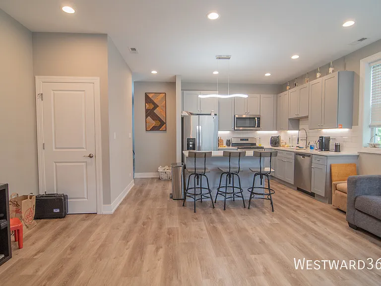 2448 N Albany Ave #2S — Photo 3