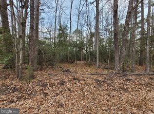 33 Wildwood Rd, Colonial Beach, VA 22443