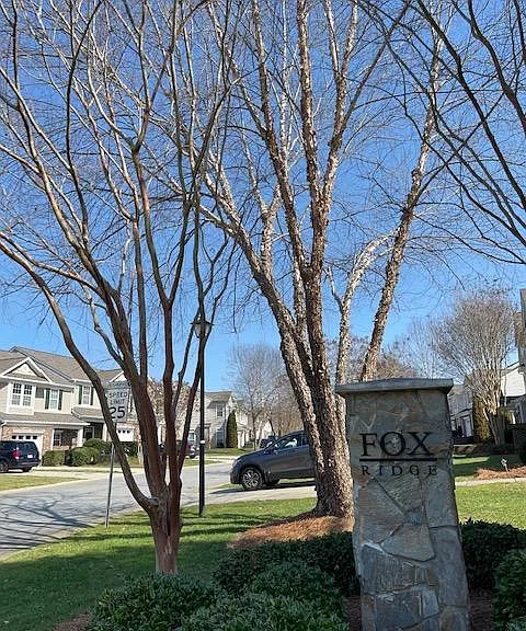 5967 Hollow Wood Ct — Photo 1