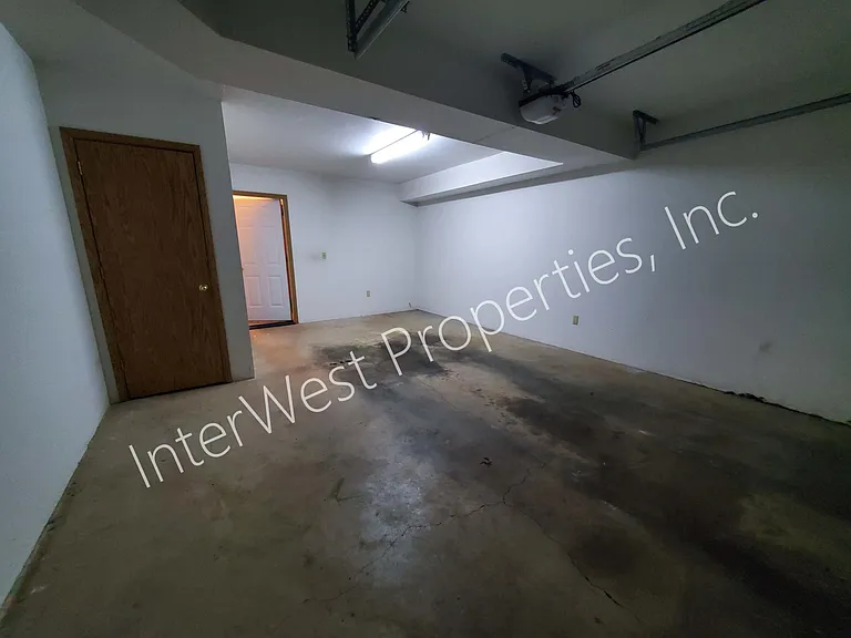 3023 S Troutdale Rd — Photo 17