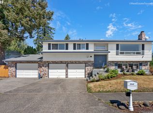 16953 NE Davis St, Portland, OR 97230