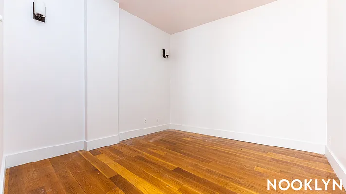 Rented by Nooklyn NYC LLC | media 22