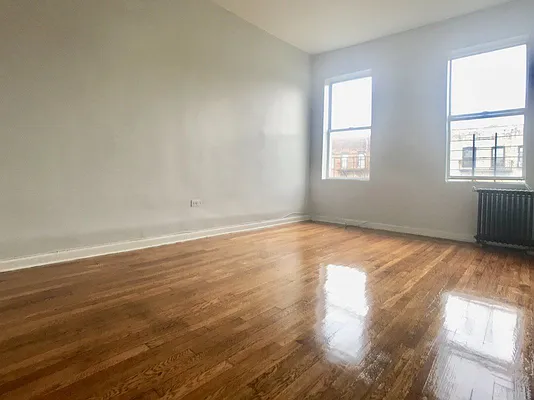 Rented by Bohemia Realty Group | media 2