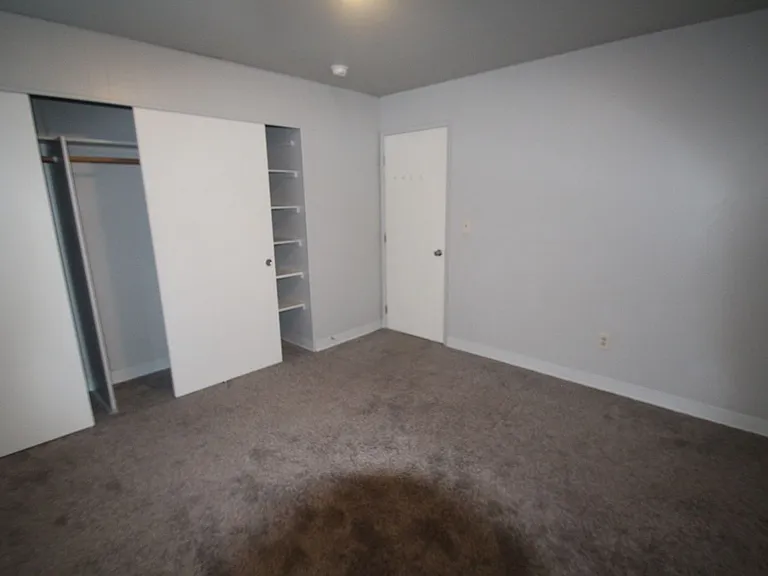Cascade Court Apartments — Photo 3