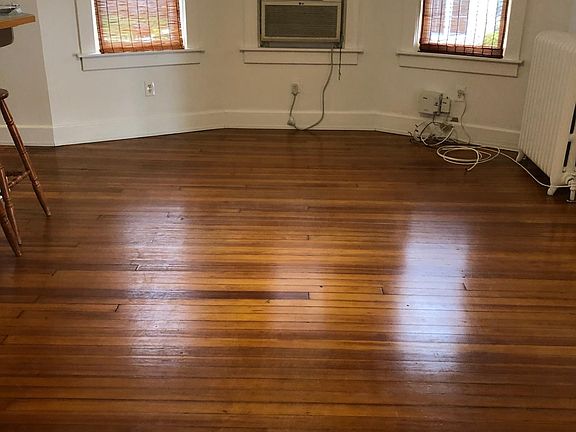 2nd image of 211 Annapolis St APT A
