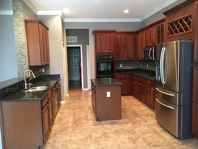 23307 Abercorn Ln — Photo 4