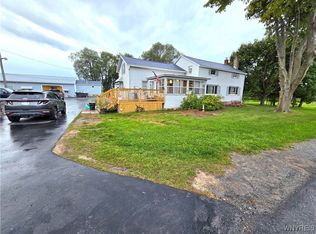 829 Moscow Rd, Hamlin, NY 14464