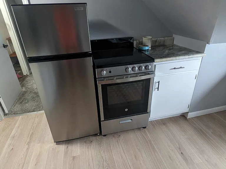 232 N 9th St #A — Photo 14