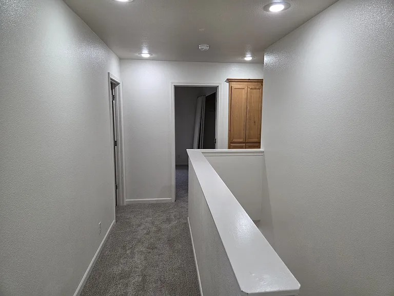 1627 Riley Ln — Photo 11