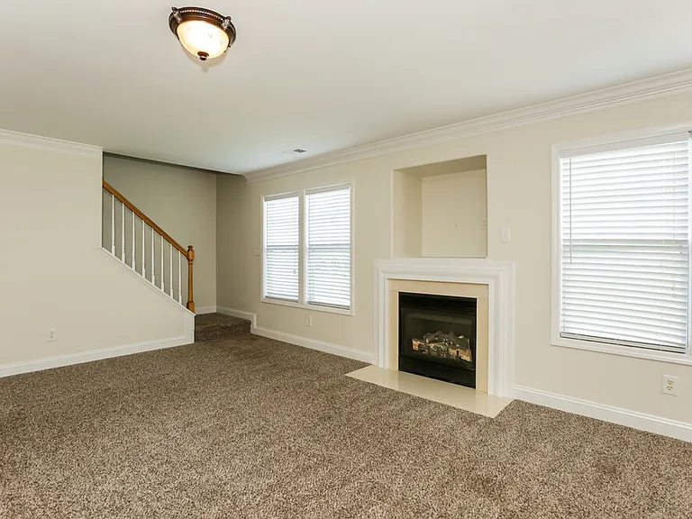 13515 Stones Landing St — Photo 6