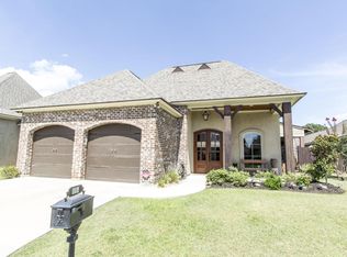 114 La Villa Cir, Youngsville, LA 70592