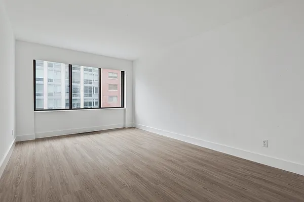 Rented by Greystar | media 3