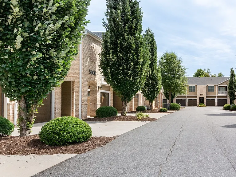 Piedmont Place — Photo 12
