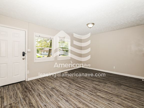 4-Living Room