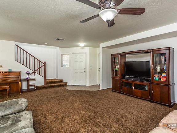 5th image of 40286 W Peggy Ct