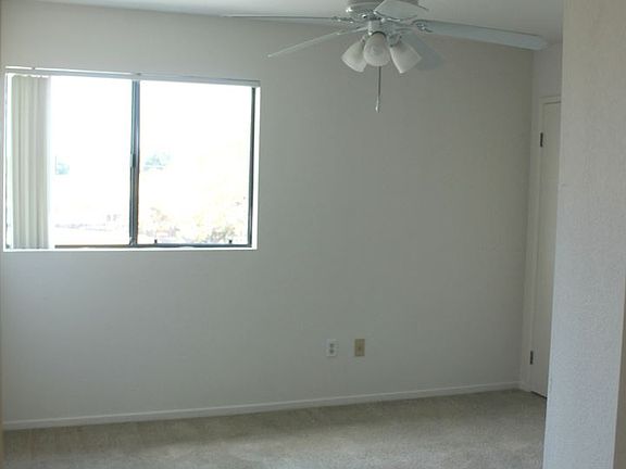 5th image of 1767 Elm Ave