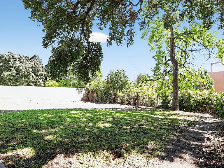 330 Eaton Dr #1 — Photo 8