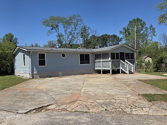2nd image of 25 Fischer Rd