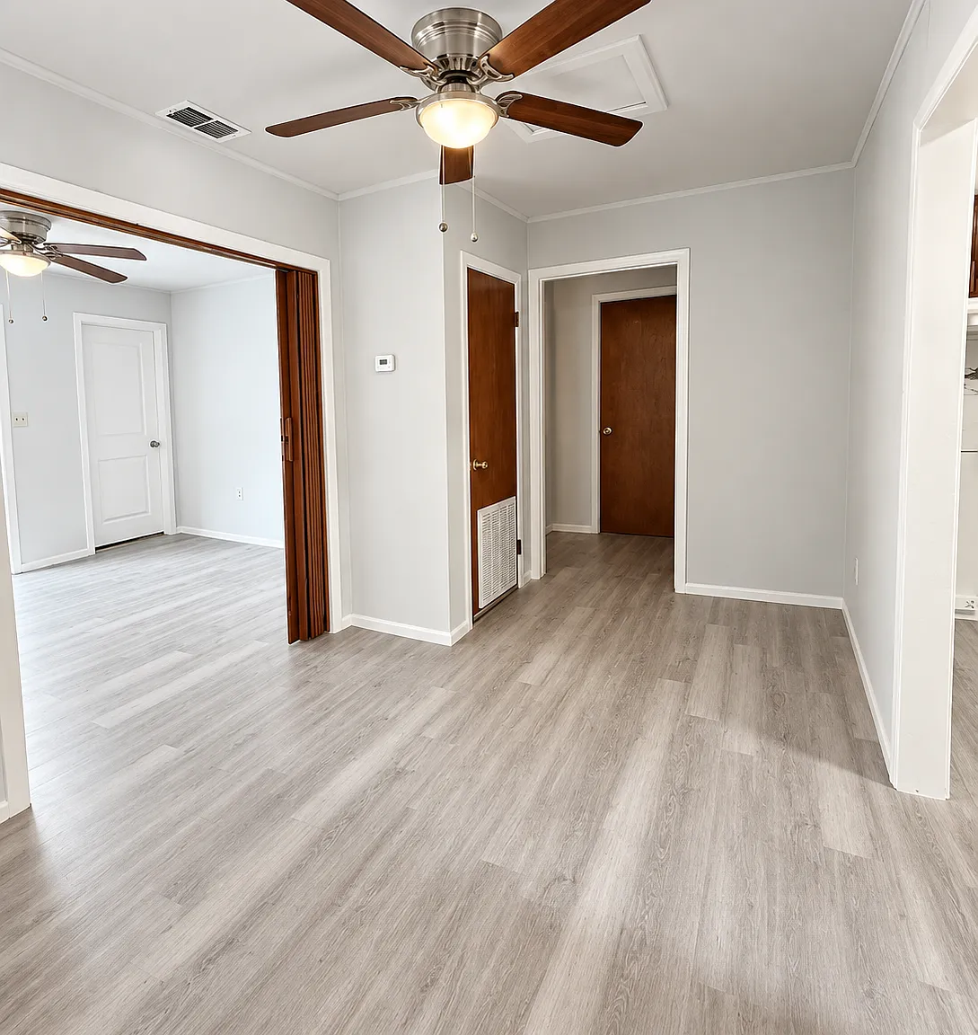3 bed, 818 sqft, $1,200 — Photo 4