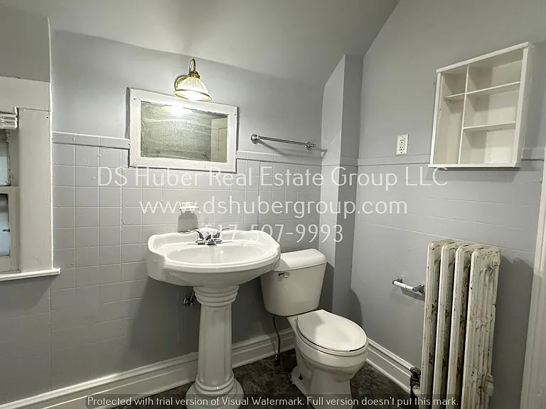 533.5 N Seymour Ave — Photo 6