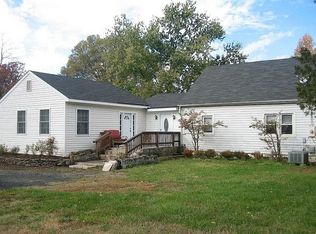 2516 Fox Mill Rd, Herndon, VA 20171