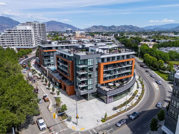 3389 Lakeshore Rd #407, Kelowna, BC V1W 4H6