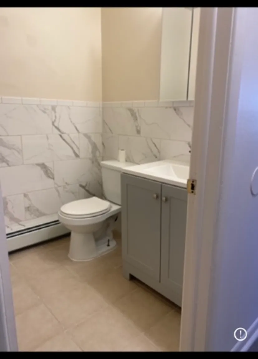 2 bed, 900 sqft, $1,700 — Photo 2